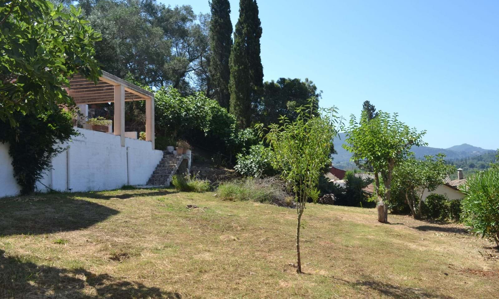 Listing photograph 18 of 20 of the house in Viros, published by Corfu Home Finders.