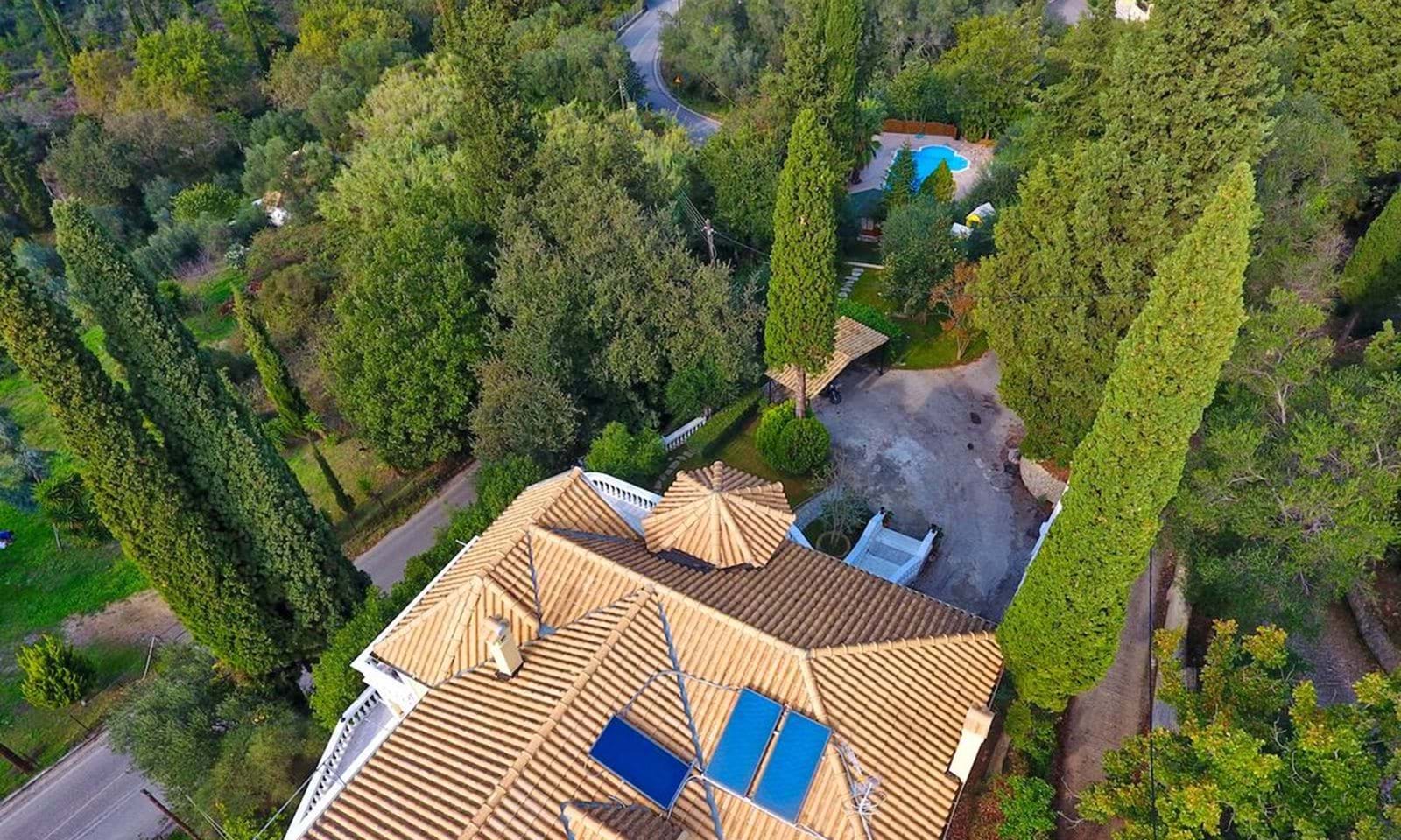 Listing photograph 20 of 23 of the house in Gastouri, published by Corfu Home Finders.