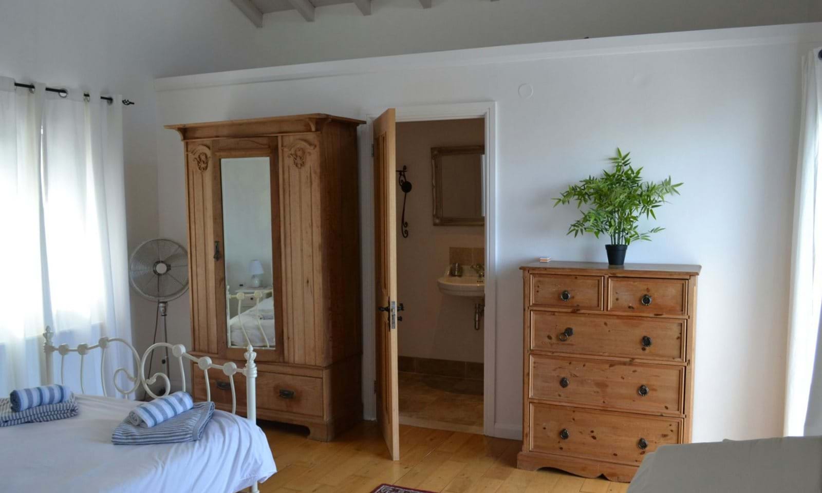 Listing photograph 12 of 21 of the house in Loutses, published by Corfu Home Finders.
