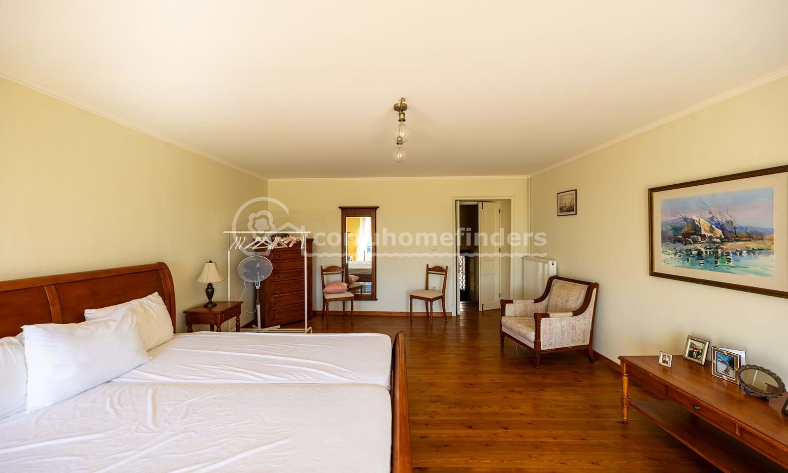 Listing photograph 25 of 37 of the house in Sgourades, published by Corfu Home Finders.