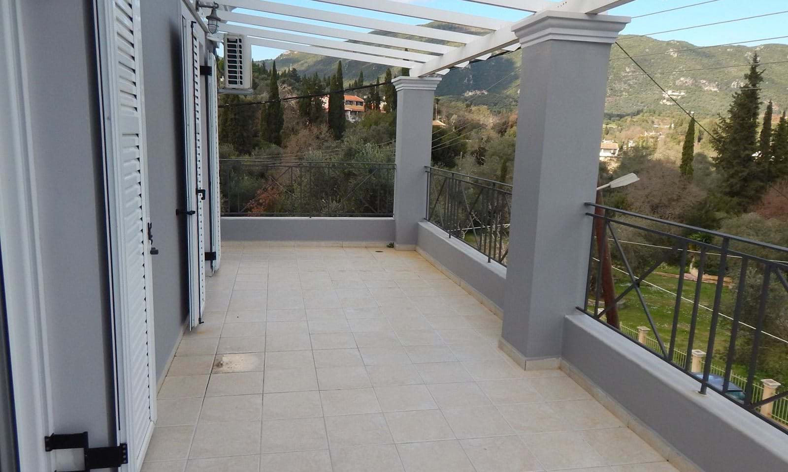 Listing photograph 17 of 18 of the house in Kato Korakiana, published by Corfu Home Finders.