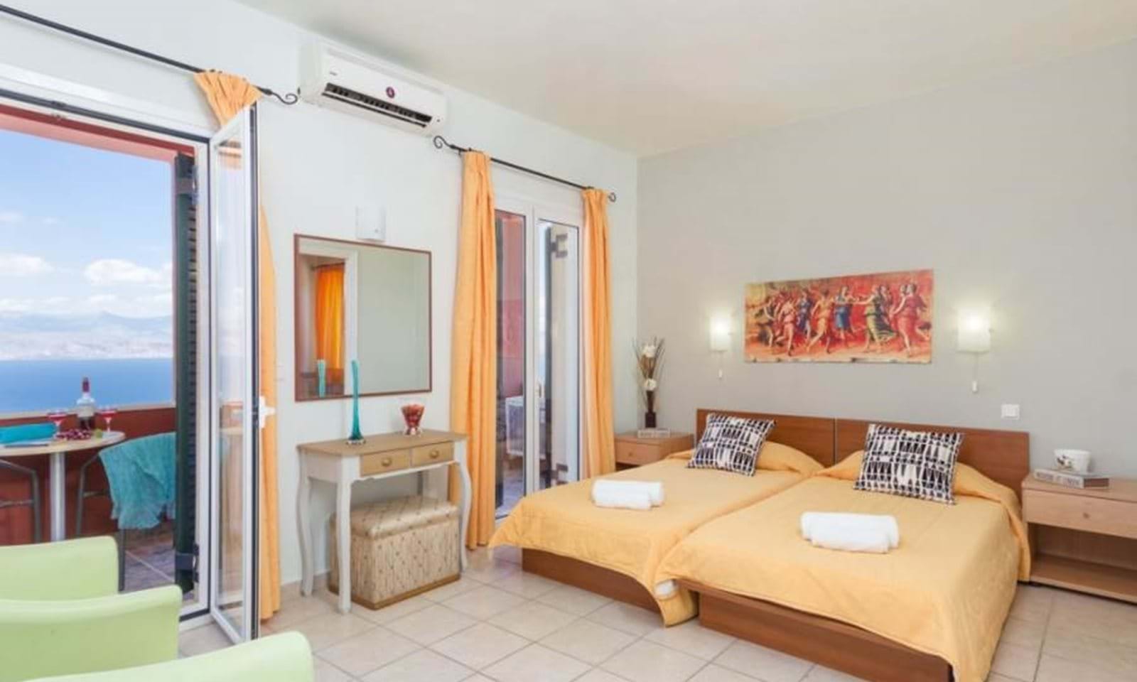 Listing photograph 8 of 15 of the house in Kassiopi, published by Corfu Home Finders.