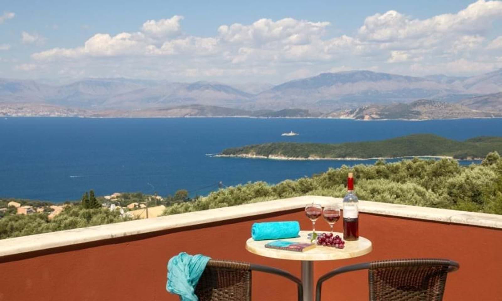 Listing photograph 10 of 15 of the house in Kassiopi, published by Corfu Home Finders.
