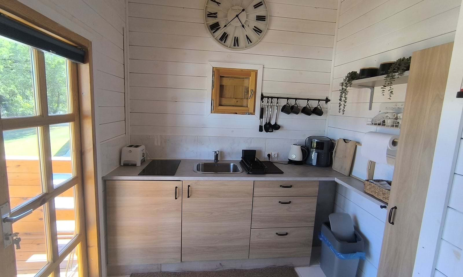 Listing photograph 7 of 15 of the house in Ano Korakiana, published by Corfu Home Finders.