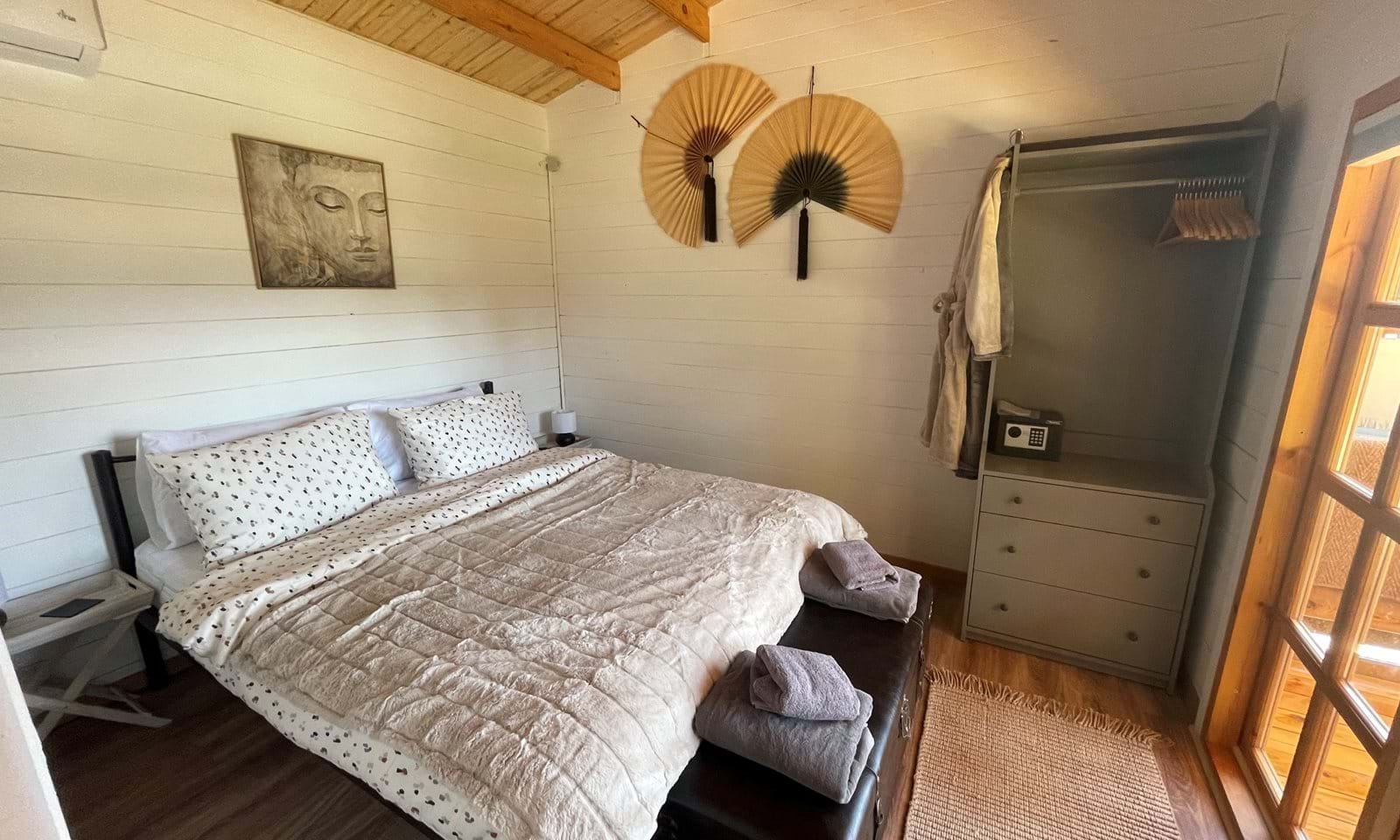 Listing photograph 11 of 15 of the house in Ano Korakiana, published by Corfu Home Finders.