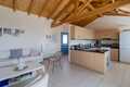 Sitting to kitchen