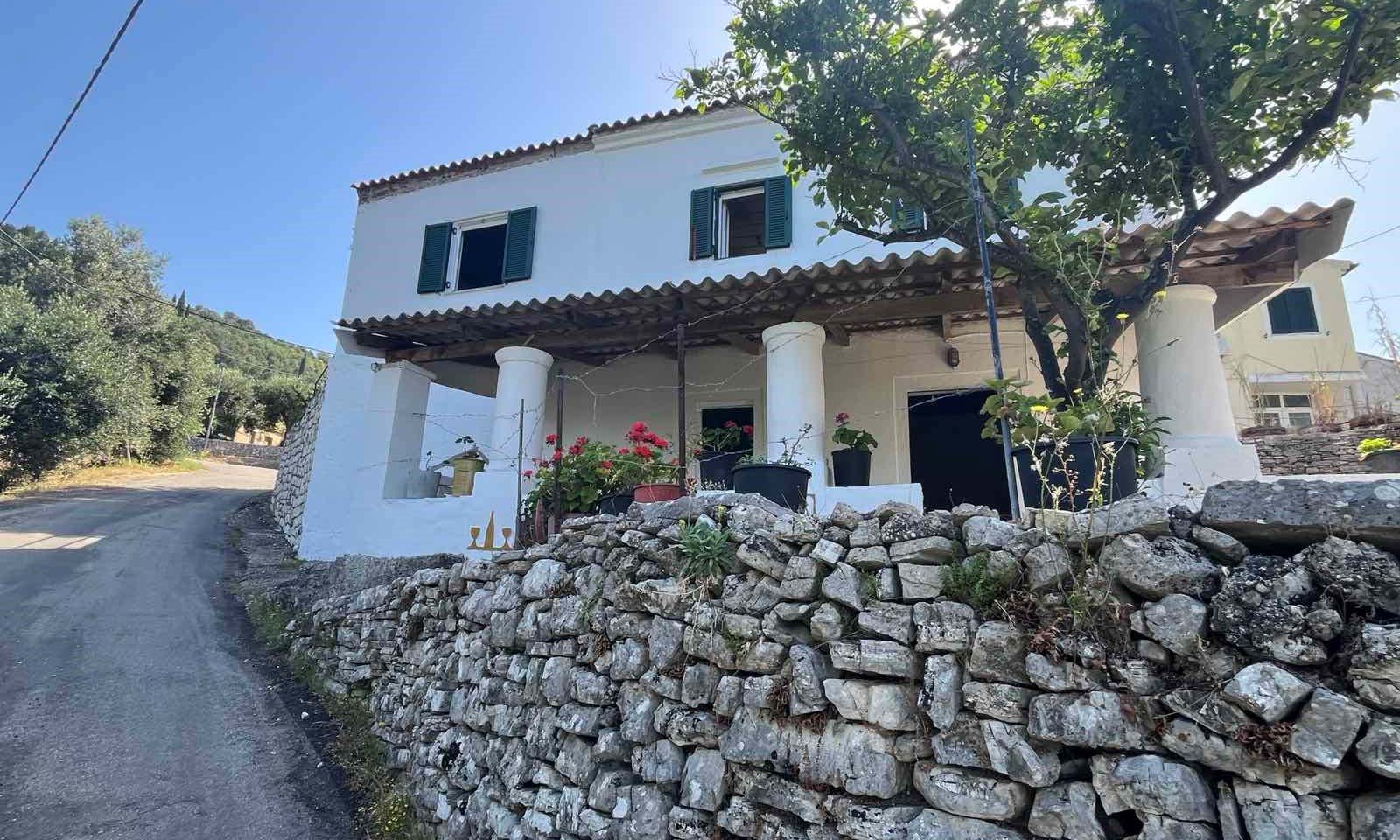 Listing photograph 1 of 18 of the house in Katavolos, published by Corfu Home Finders.
