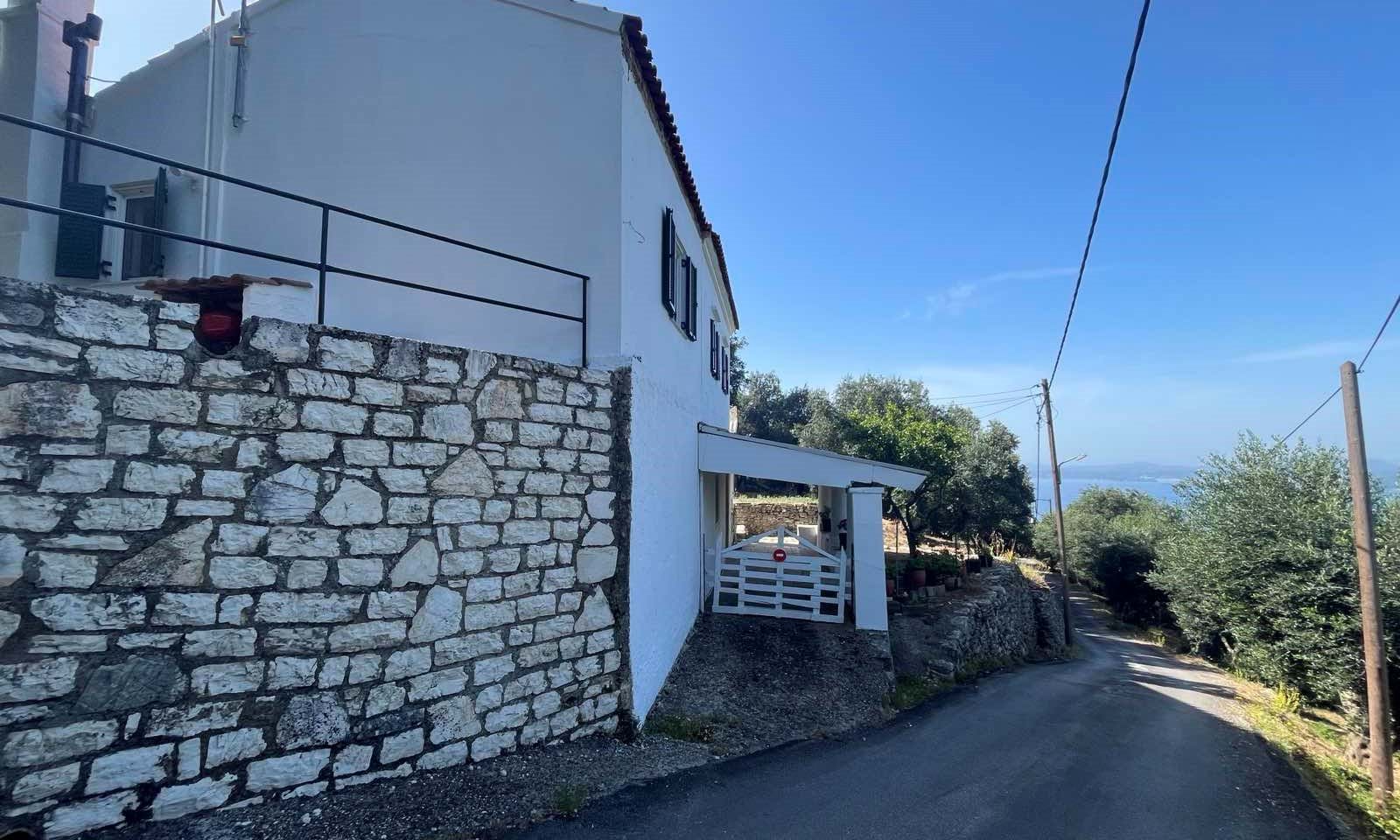 Listing photograph 17 of 18 of the house in Katavolos, published by Corfu Home Finders.