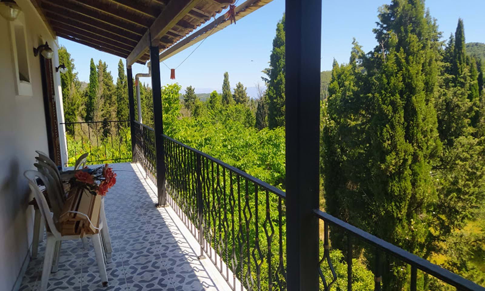 Listing photograph 8 of 11 of the house in Kavadades, published by Corfu Home Finders.