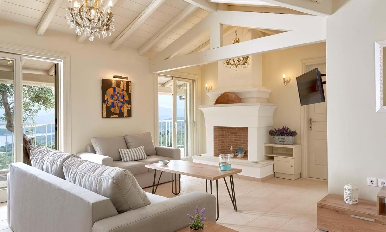 Listing photograph 5 of 14 of the house in Kassiopi, published by Corfu Home Finders.