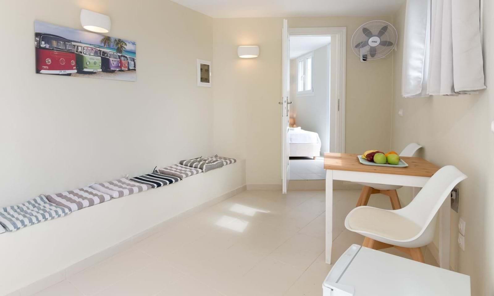 Listing photograph 11 of 14 of the house in Kassiopi, published by Corfu Home Finders.