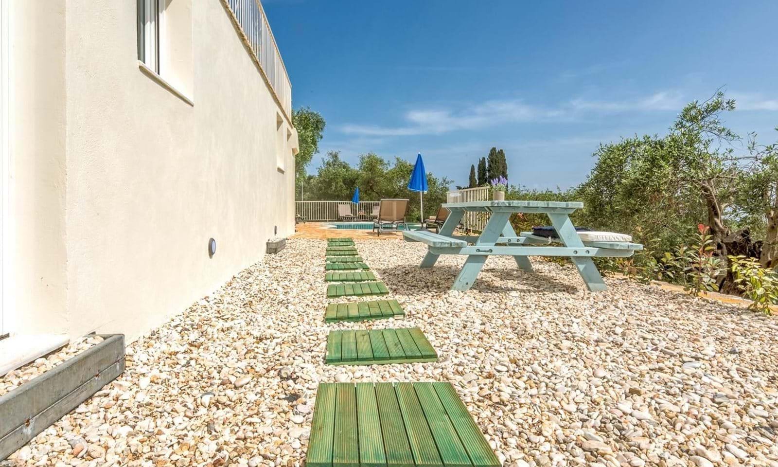 Listing photograph 12 of 14 of the house in Kassiopi, published by Corfu Home Finders.