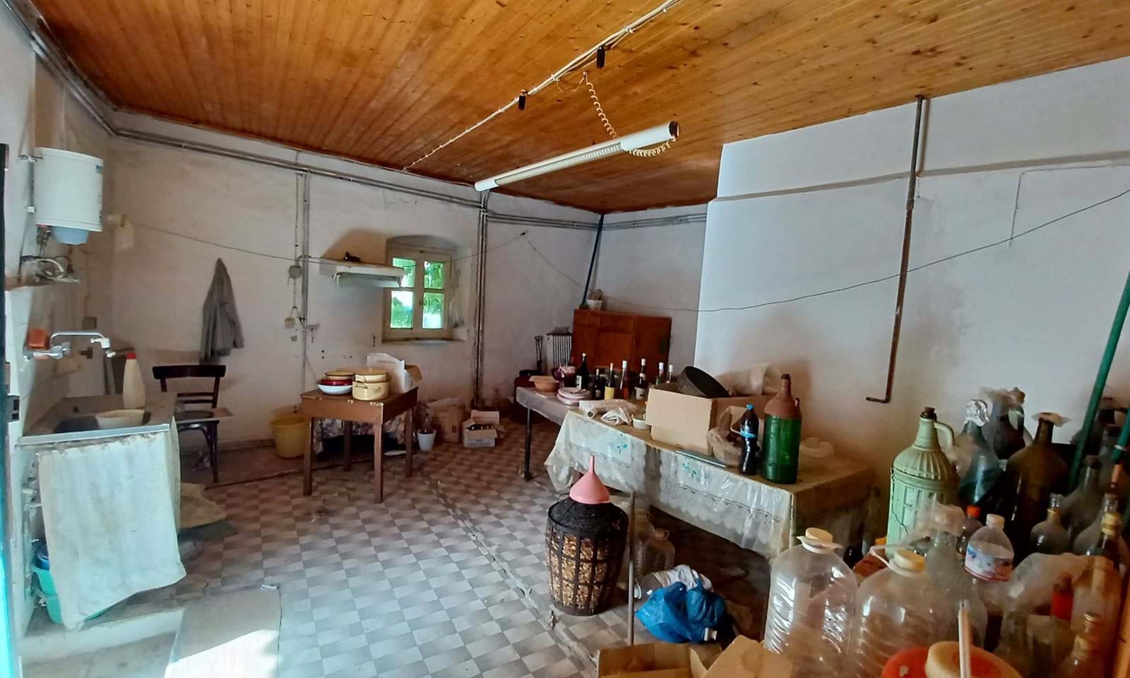 Listing photograph 3 of 16 of the house in Lakones, published by Corfu Home Finders.