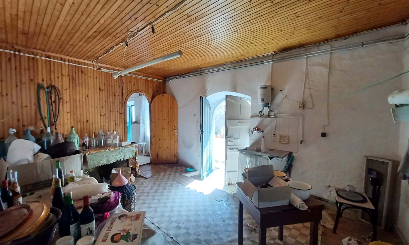 Listing photograph 2 of 16 of the house in Lakones, published by Corfu Home Finders.