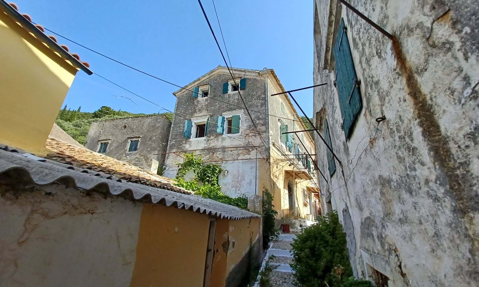 Listing photograph 16 of 16 of the house in Lakones, published by Corfu Home Finders.