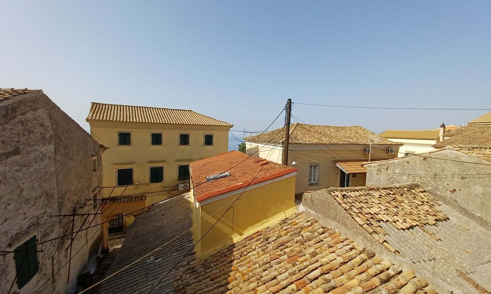 Listing photograph 10 of 16 of the house in Lakones, published by Corfu Home Finders.