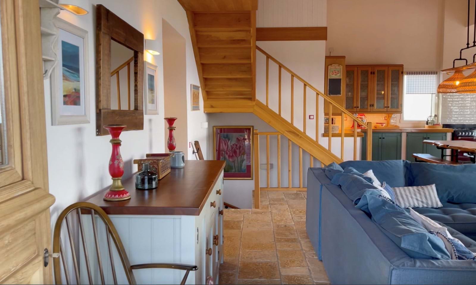 Listing photograph 4 of 25 of the house in Loutses, published by Corfu Home Finders.