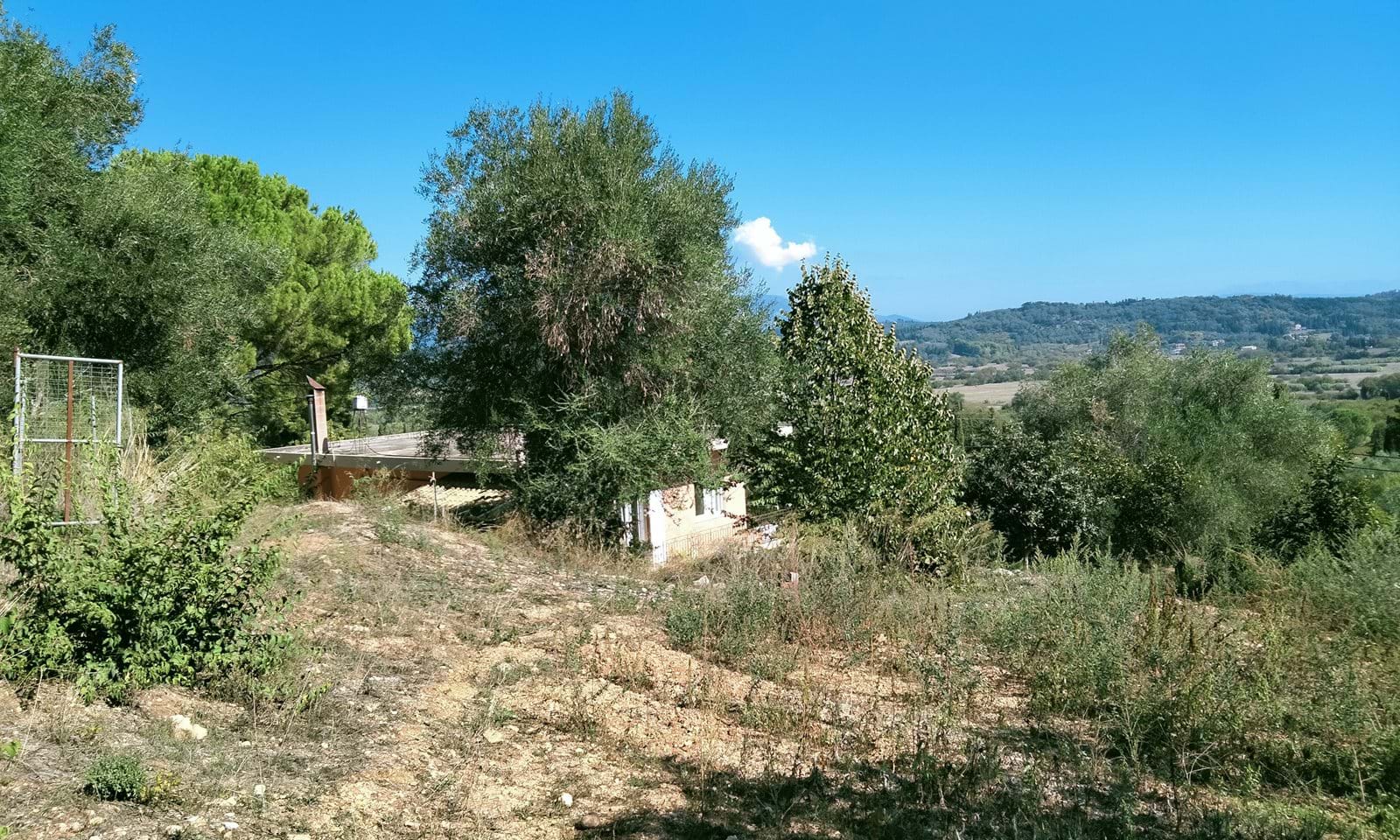 Listing photograph 5 of 8 of the house in Marmaro, published by Corfu Home Finders.