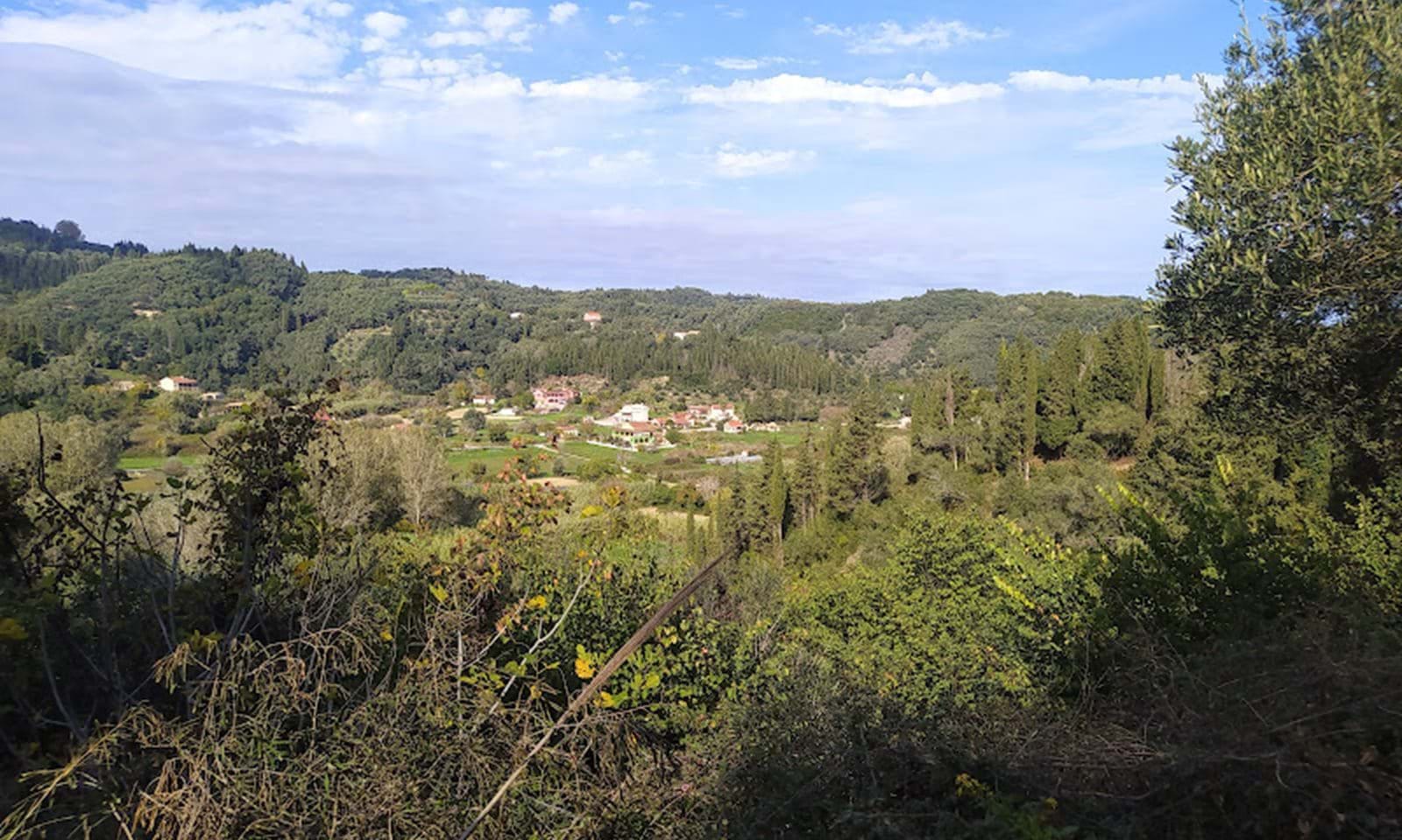 Listing photograph 4 of 7 of the land in Sidari, published by Corfu Home Finders.