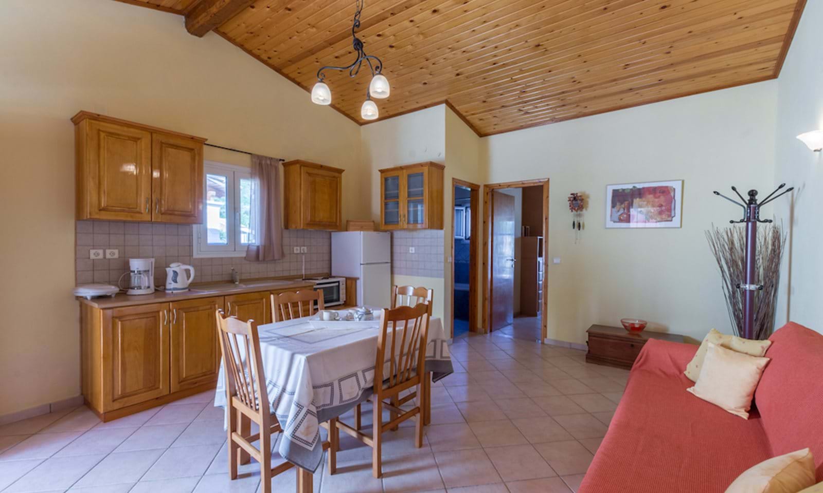 Listing photograph 5 of 11 of the apartment in Paramonas, published by Corfu Home Finders.