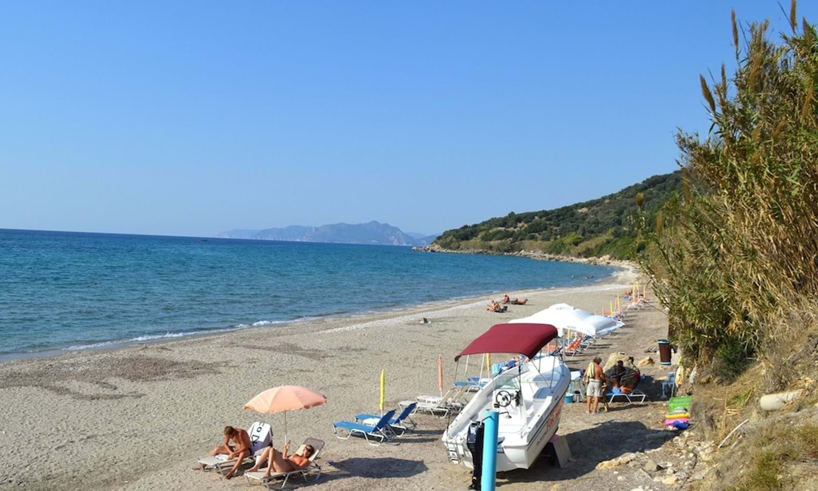 Listing photograph 10 of 11 of the apartment in Paramonas, published by Corfu Home Finders.