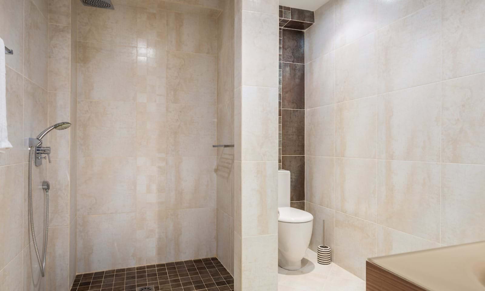Listing photograph 15 of 19 of the house in Gastouri, published by Corfu Home Finders.