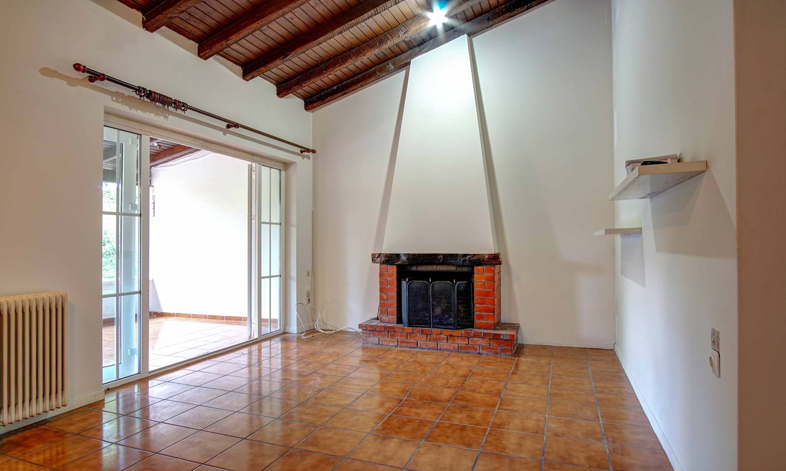 Listing photograph 15 of 24 of the house in Kynopiastes, published by Corfu Home Finders.