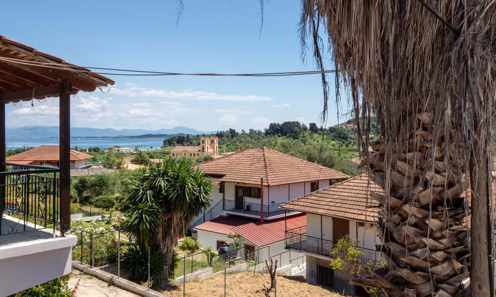 Listing photograph 3 of 29 of the house in Petriti, published by Corfu Home Finders.