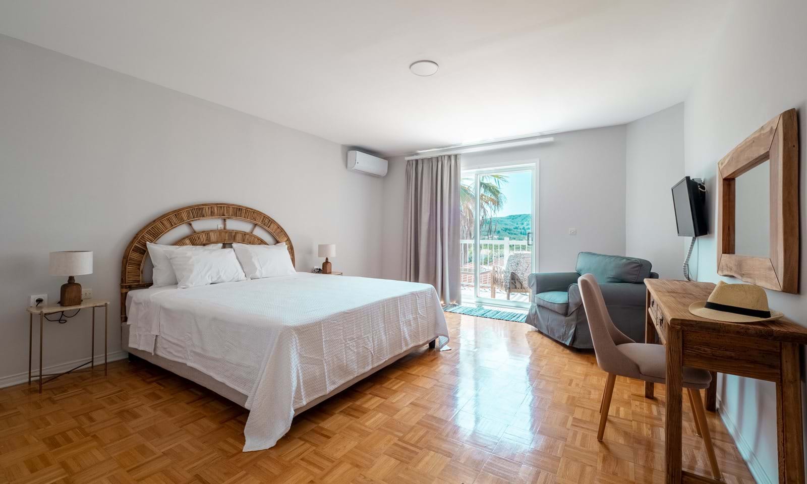 Listing photograph 21 of 29 of the house in Petriti, published by Corfu Home Finders.