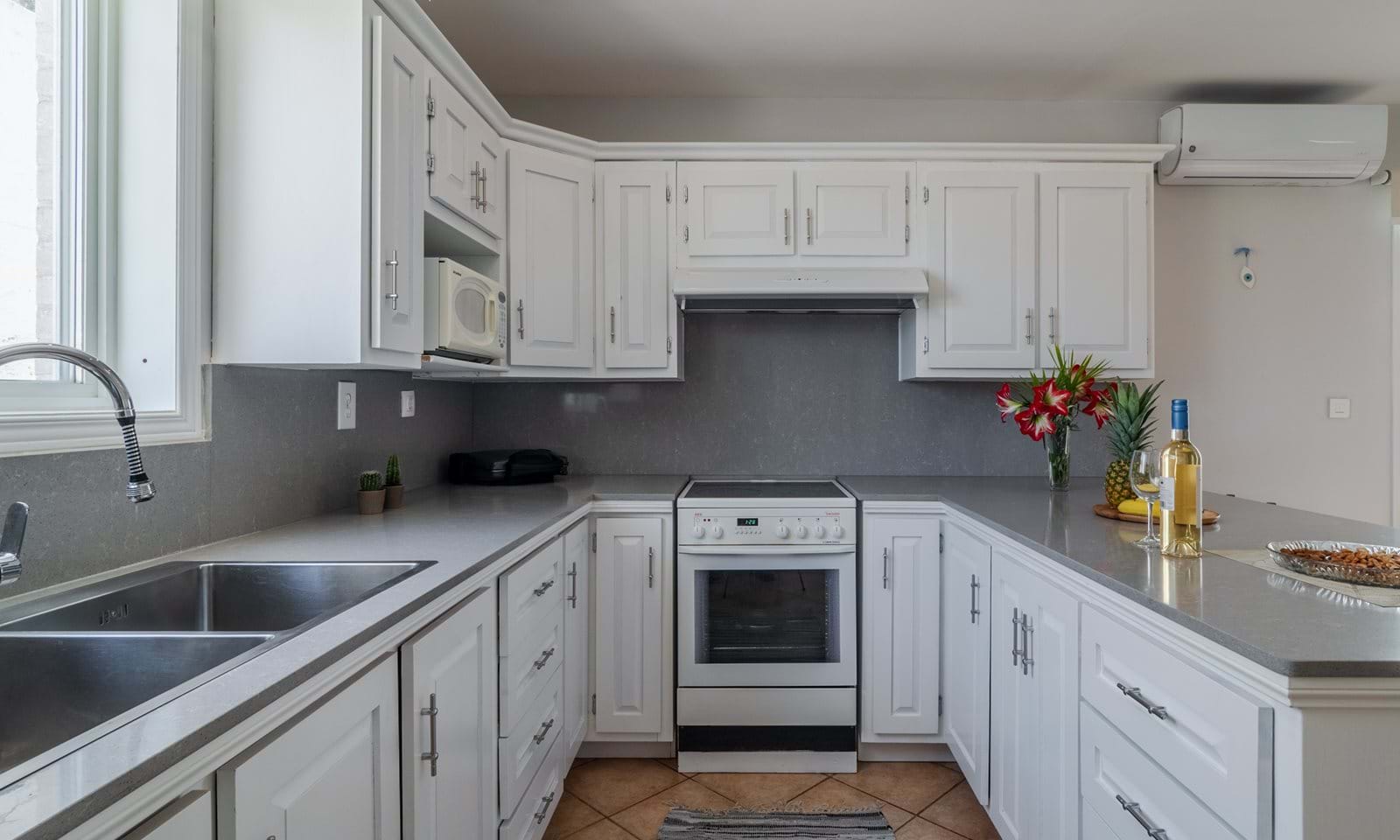 Listing photograph 15 of 29 of the house in Petriti, published by Corfu Home Finders.