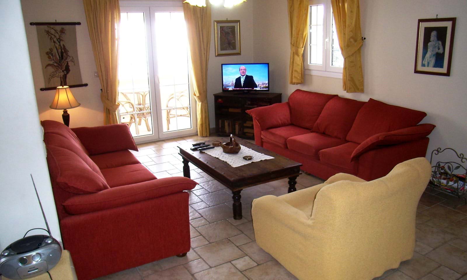 Listing photograph 5 of 14 of the house in Nissaki, published by Corfu Home Finders.