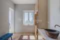 NH - Ensuite to view