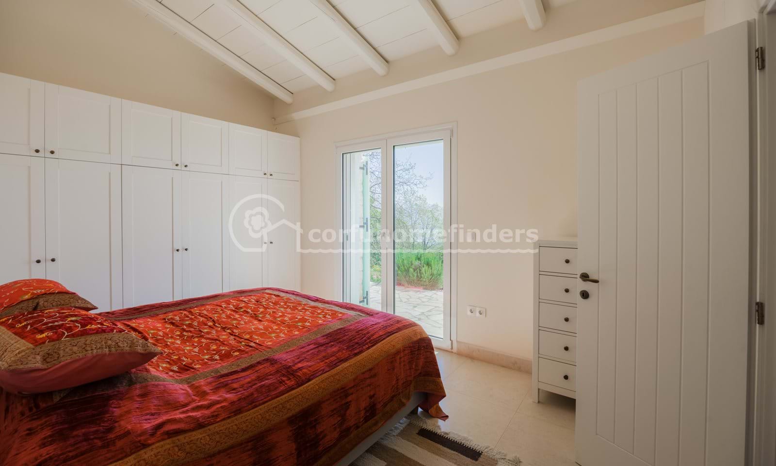 Listing photograph 23 of 37 of the house in Porta, published by Corfu Home Finders.