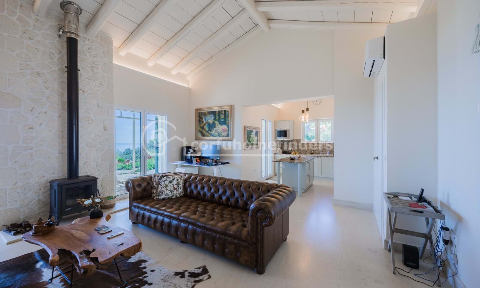 Listing photograph 20 of 37 of the house in Porta, published by Corfu Home Finders.