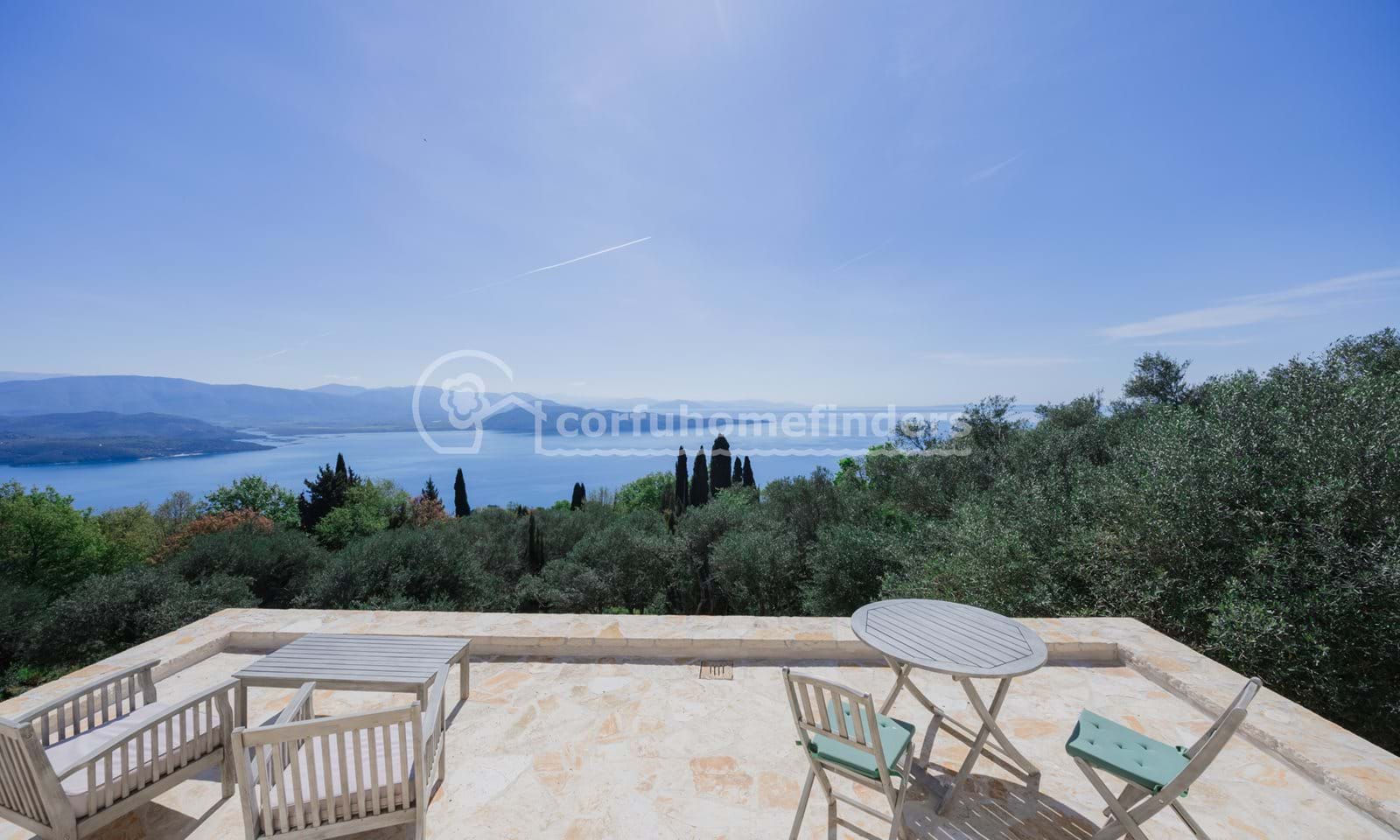 Listing photograph 14 of 37 of the house in Porta, published by Corfu Home Finders.