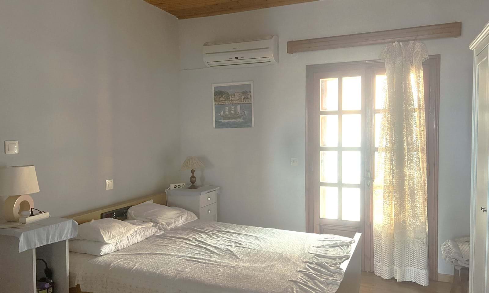 Listing photograph 9 of 13 of the apartment in Episkepsi, published by Corfu Home Finders.