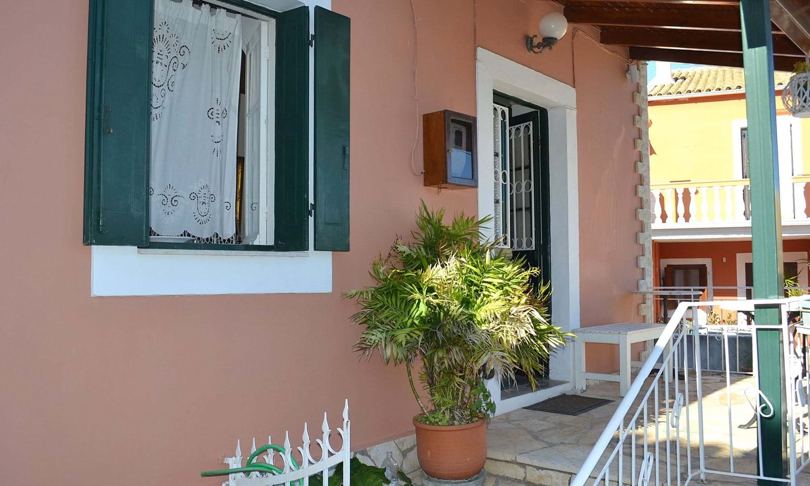 Listing photograph 8 of 9 of the house in Perithia, published by Corfu Home Finders.