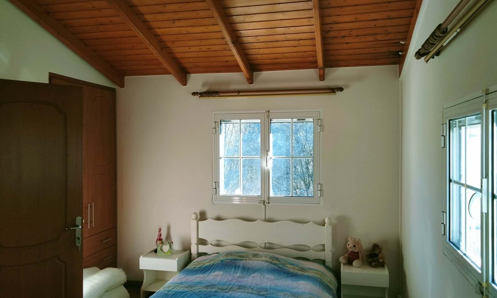 Listing photograph 9 of 14 of the house in Varypatades, published by Corfu Home Finders.