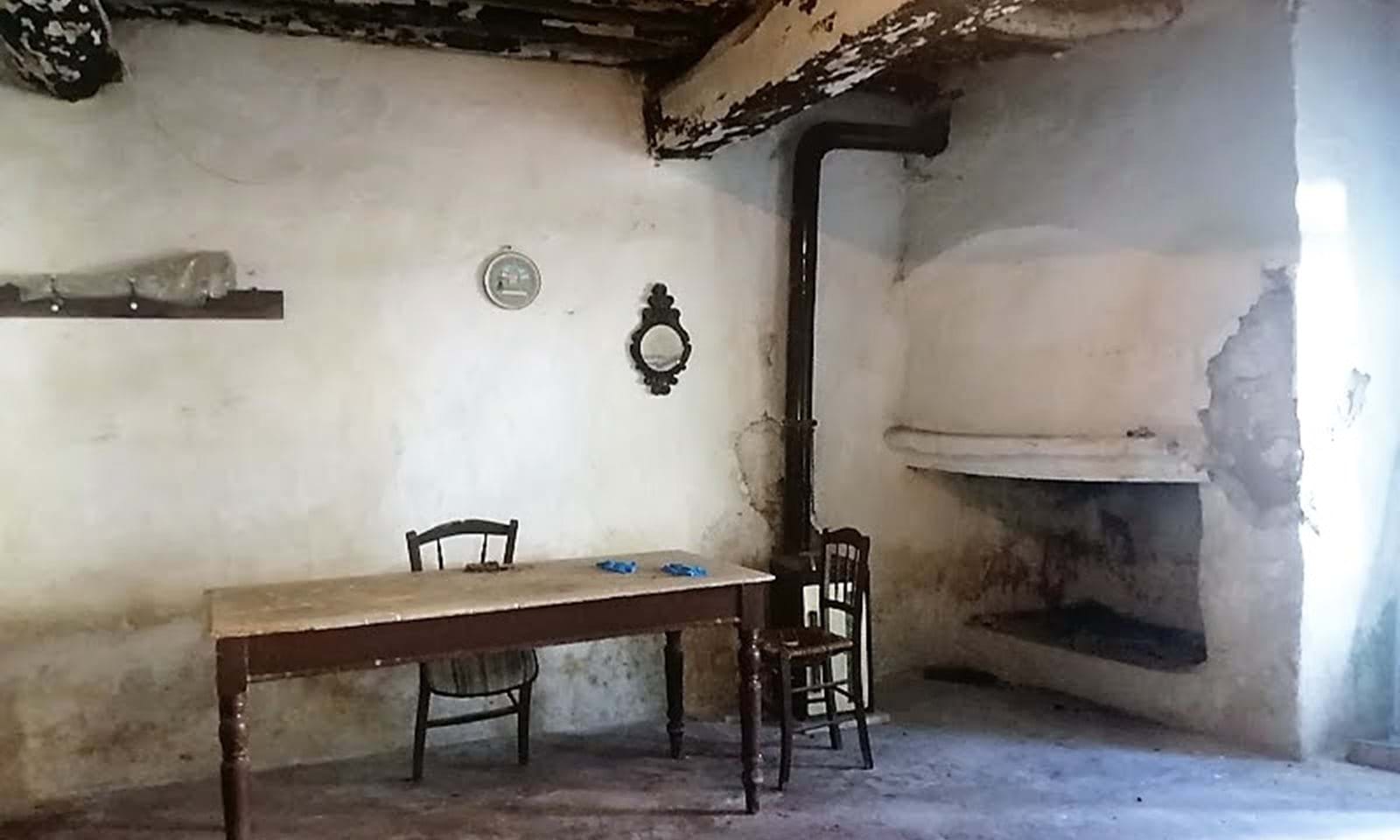 Listing photograph 3 of 7 of the house in Sfakera, published by Corfu Home Finders.