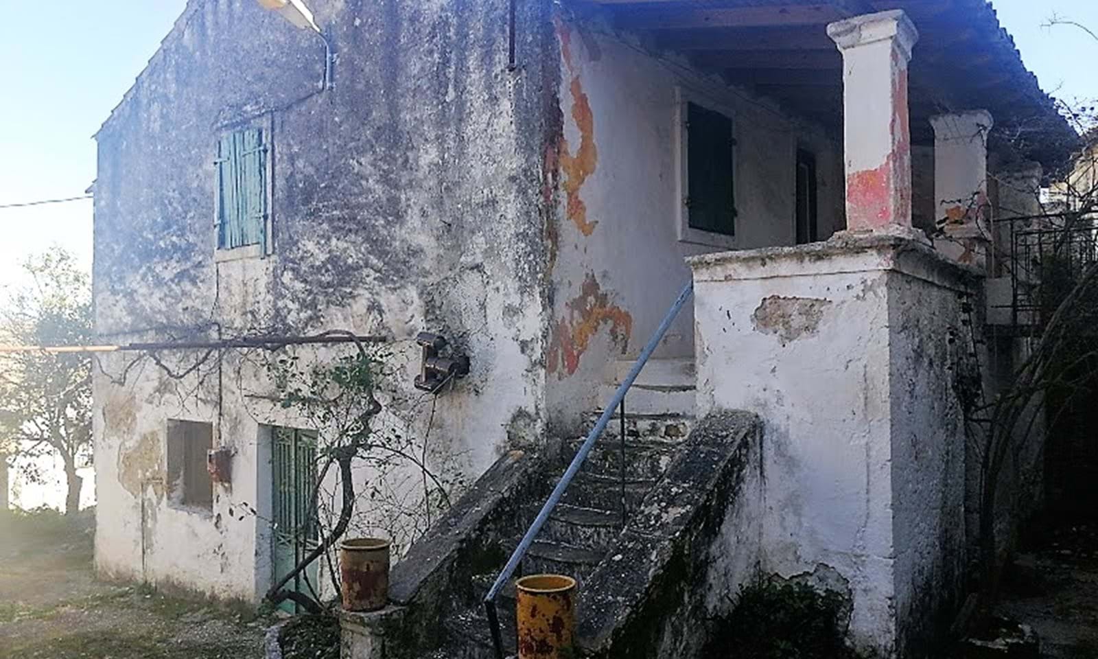 Listing photograph 1 of 7 of the house in Sfakera, published by Corfu Home Finders.