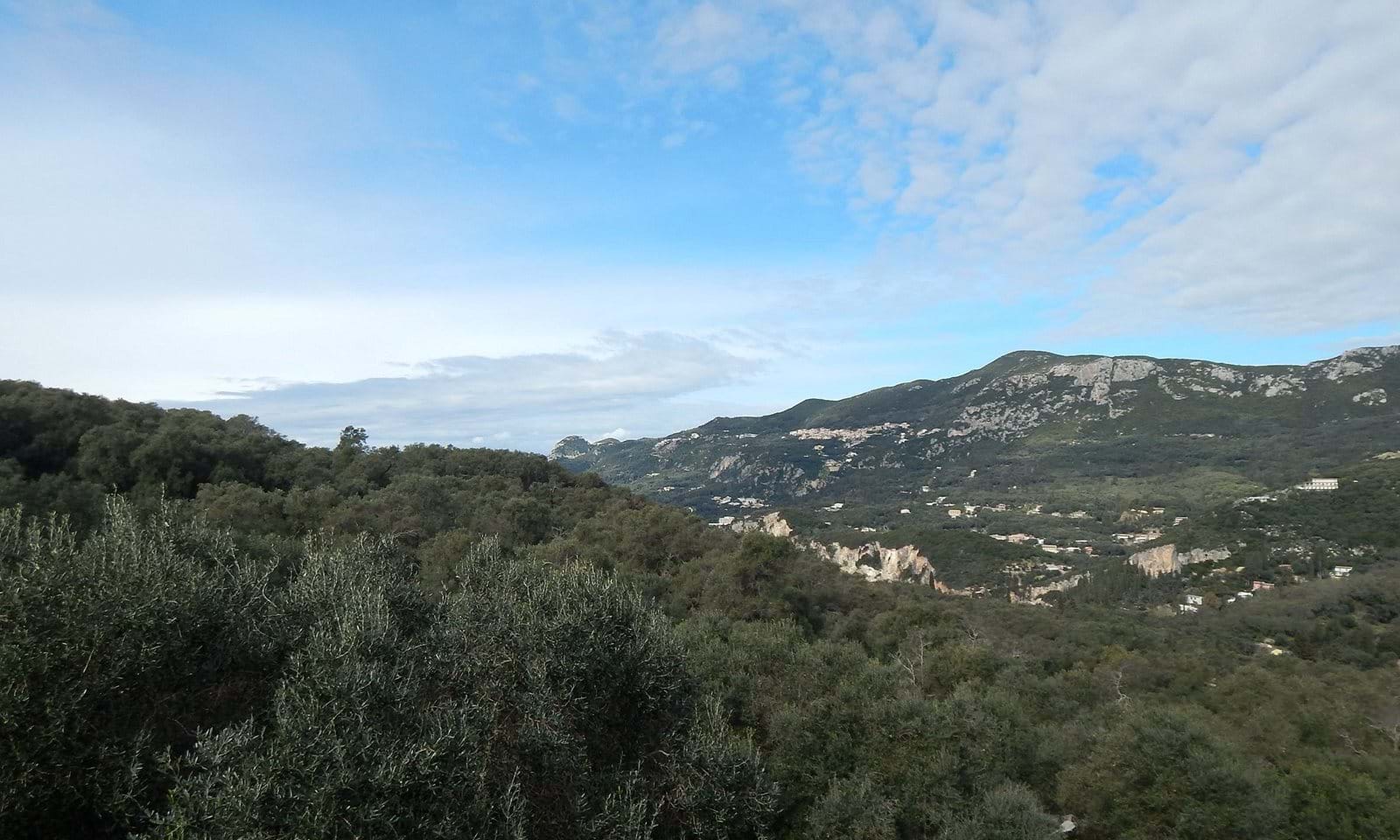 Listing photograph 5 of 9 of the house in Liapades, published by Corfu Home Finders.