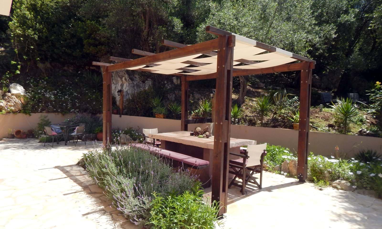 Listing photograph 30 of 32 of the house in Agios Spiridon, published by Corfu Home Finders.