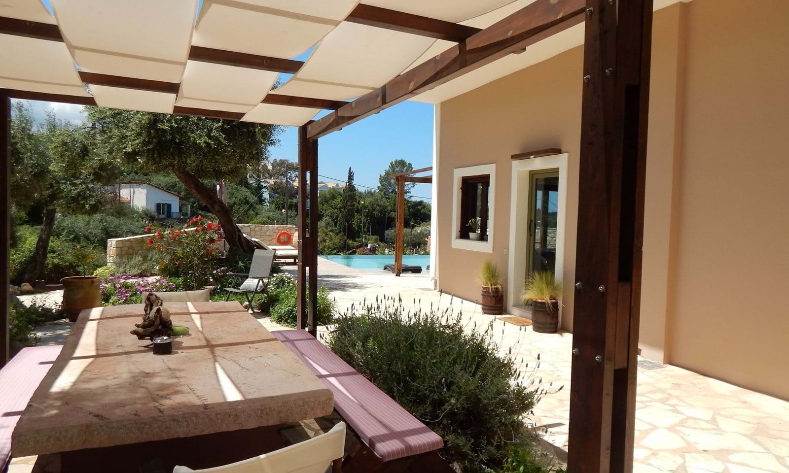Listing photograph 31 of 32 of the house in Agios Spiridon, published by Corfu Home Finders.