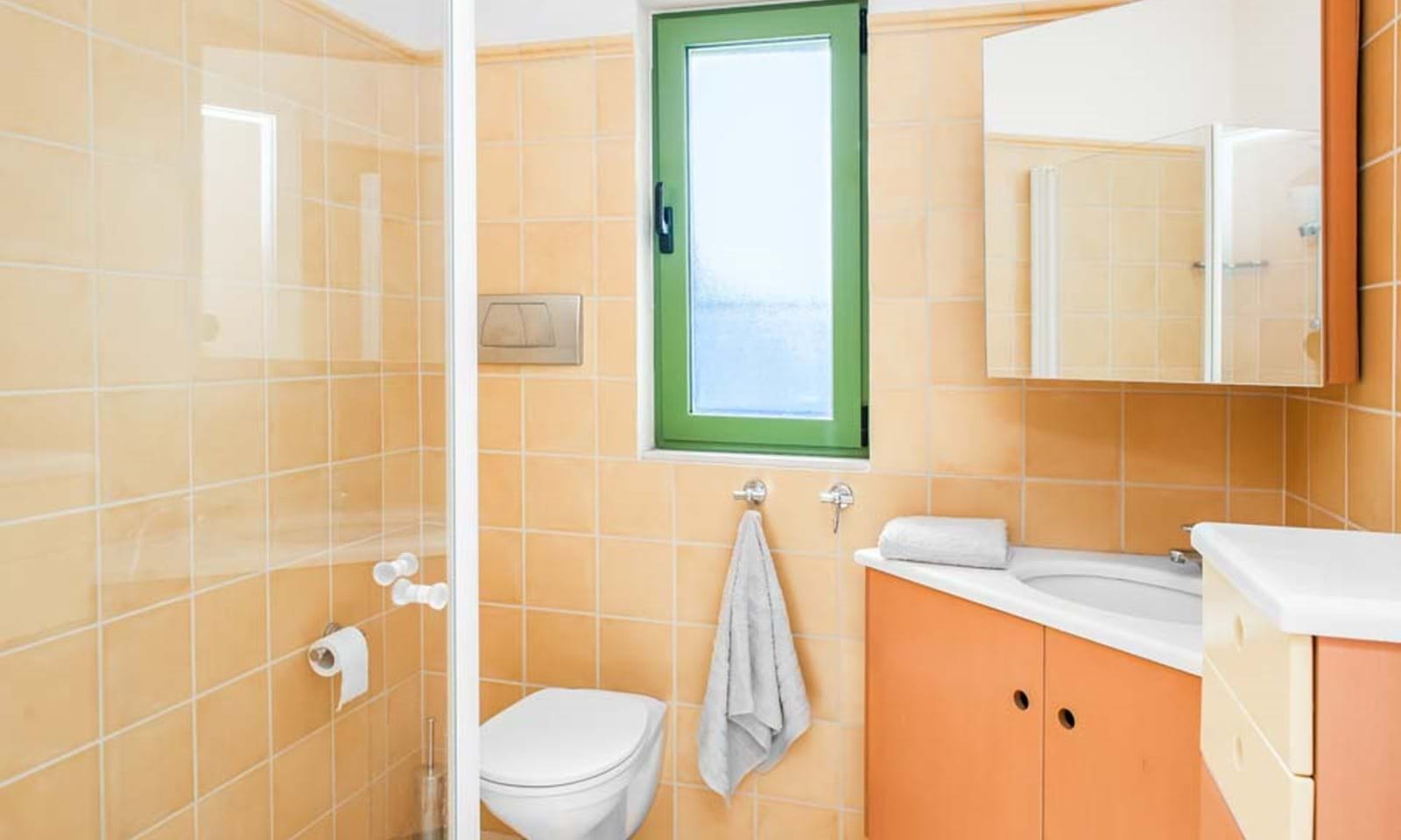 Listing photograph 17 of 24 of the house in Kalami, published by Corfu Home Finders.