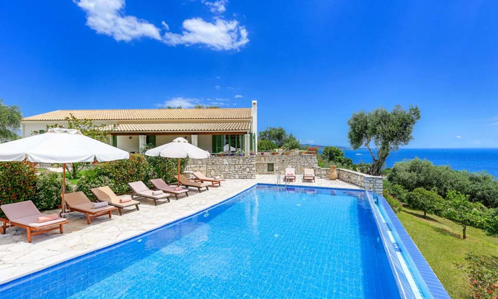 Listing photograph 1 of 24 of the house in Kalami, published by Corfu Home Finders.