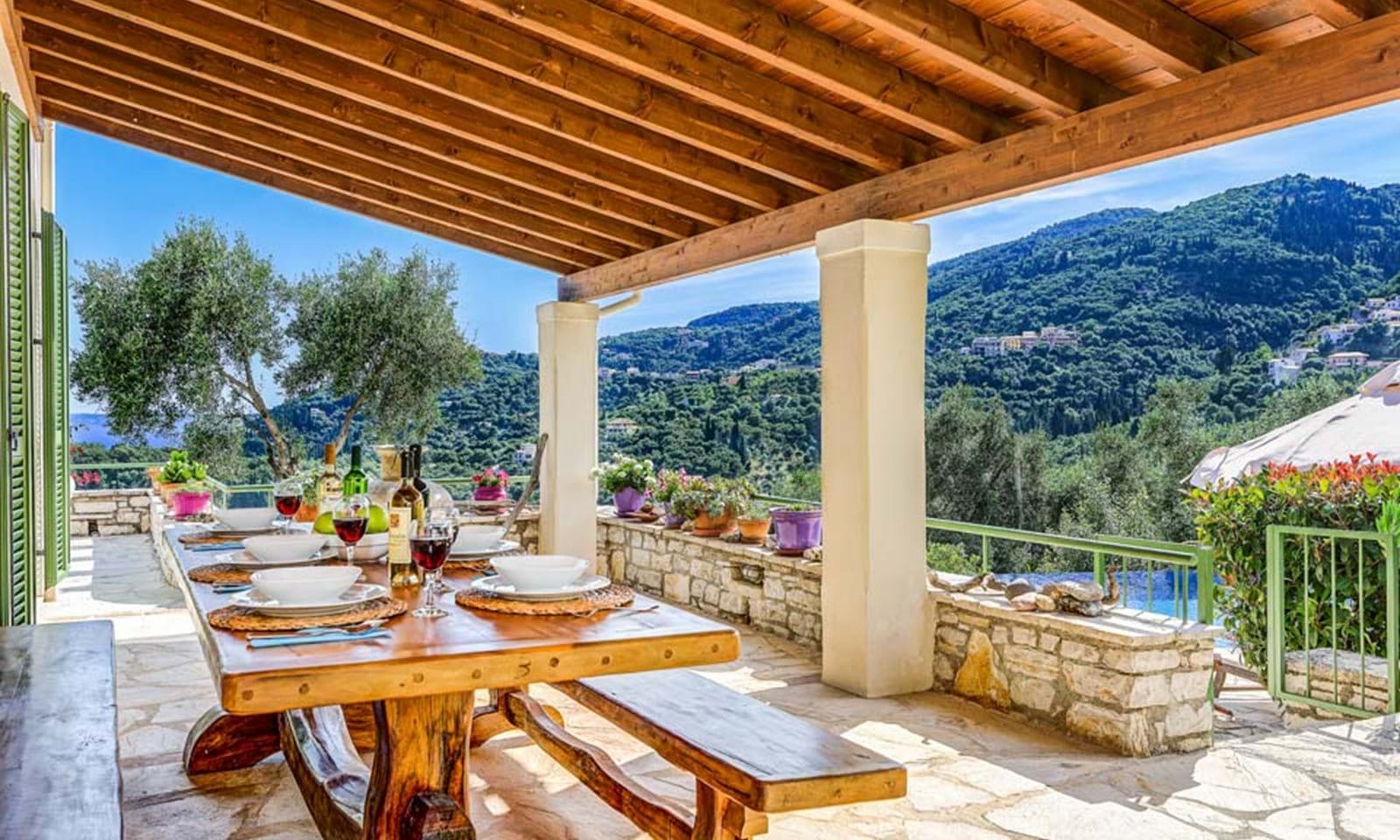 Listing photograph 11 of 24 of the house in Kalami, published by Corfu Home Finders.