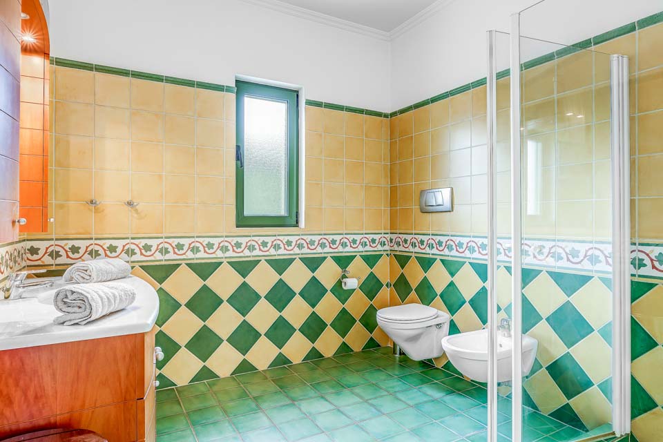 Listing photograph 16 of 24 of the house in Kalami, published by Corfu Home Finders.