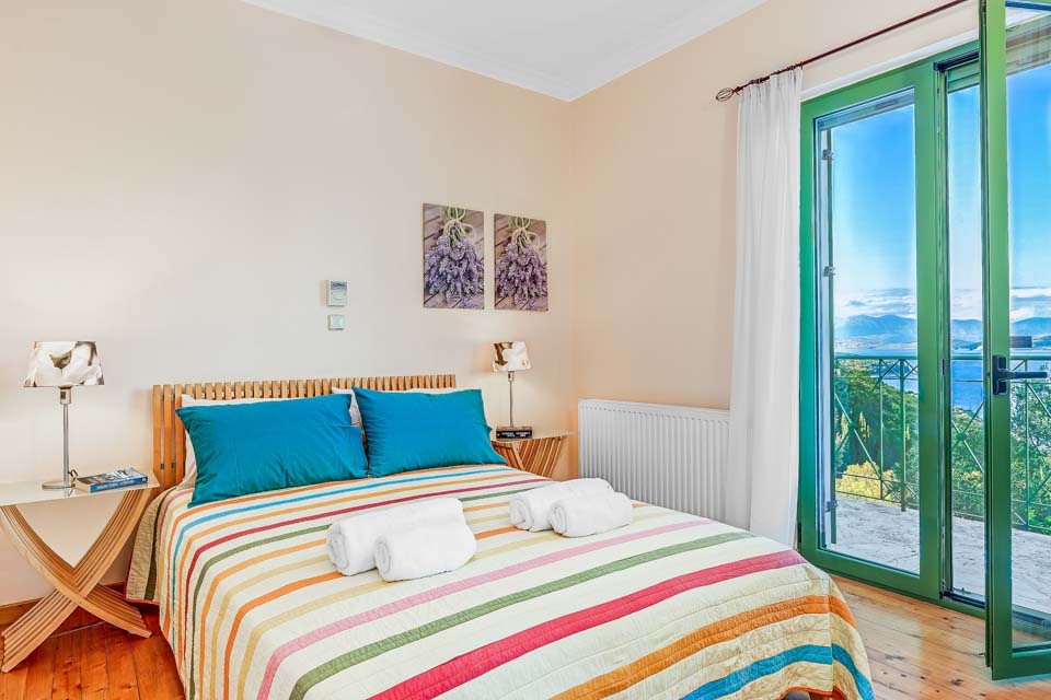 Listing photograph 21 of 24 of the house in Kalami, published by Corfu Home Finders.