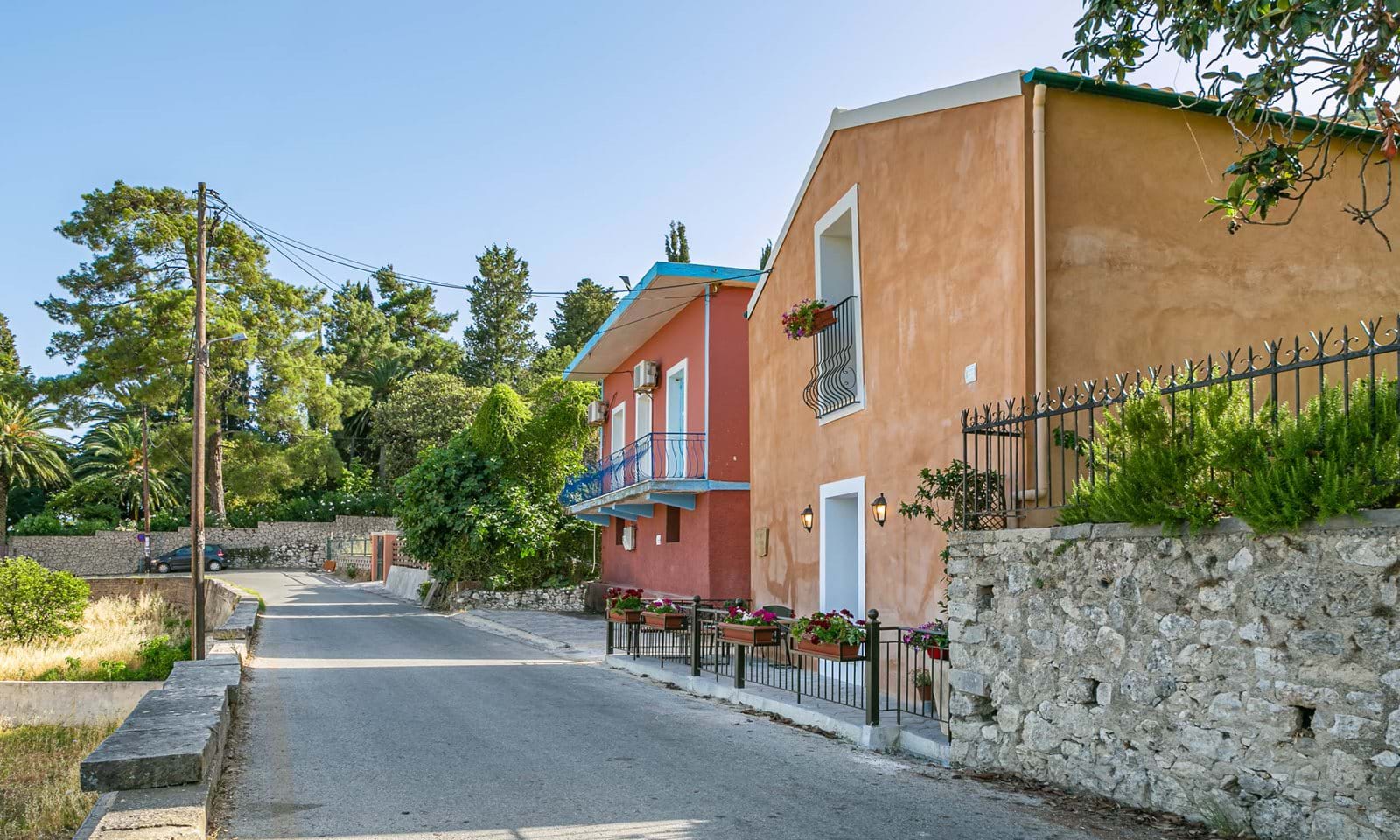 Listing photograph 11 of 28 of the house in Doukades, published by Corfu Home Finders.