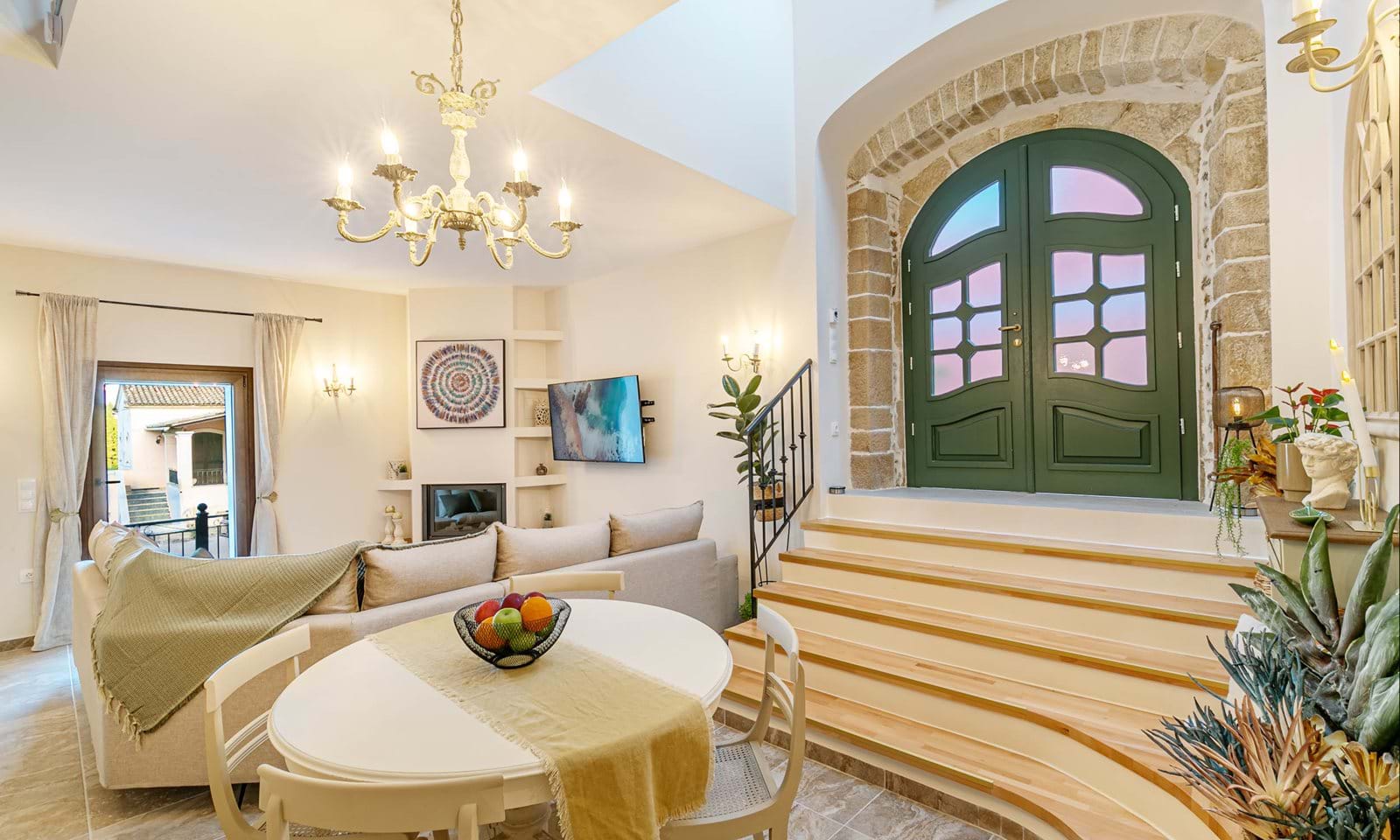 Listing photograph 4 of 28 of the house in Doukades, published by Corfu Home Finders.